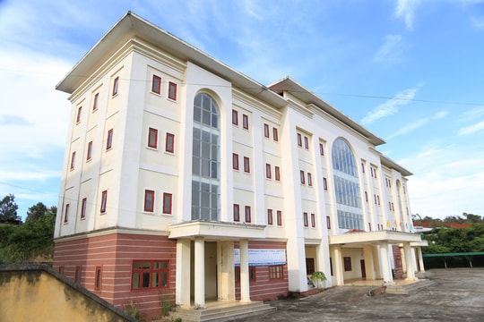 Lãng phí tài sản công