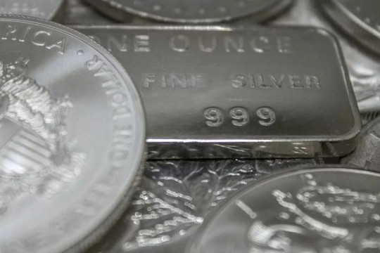 Giá bạc hôm nay 16/12/2024: Giá bạc giảm nhẹ do chịu tác động từ đồng USD.