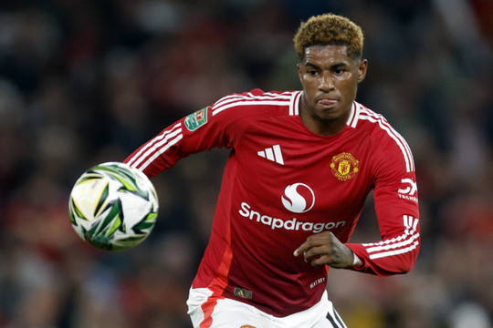 MU nhắm Nico Williams thay thế Marcus Rashford