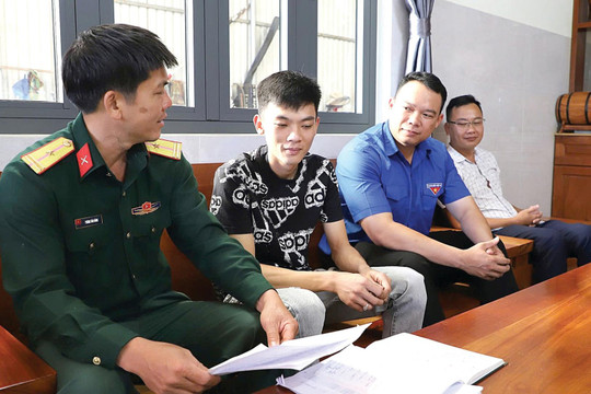 Đắk Nông tăng cường "2 gặp, 4 biết" để hoàn thành tốt chỉ tiêu tuyển quân