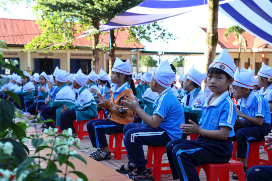 Đắk Nông bổ sung, điều chỉnh 10 khoản thu trong trường học