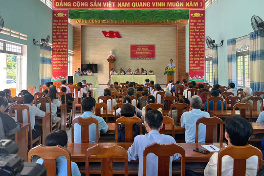 Đại biểu HĐND tỉnh Lâm Đồng và huyện Đạ Huoai tiếp xúc cử tri sau kỳ họp cuối năm