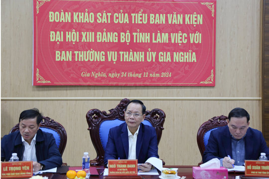 Tiểu Ban Văn kiện Đại hội Đảng bộ tỉnh Đắk Nông làm việc với Ban Thường vụ Thành ủy Gia Nghĩa