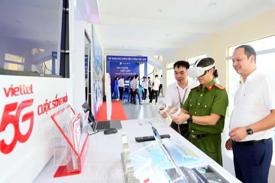 Nghị quyết của Bộ Chính trị về đột phá phát triển khoa học, công nghệ, đổi mới sáng tạo và chuyển đổi số quốc gia