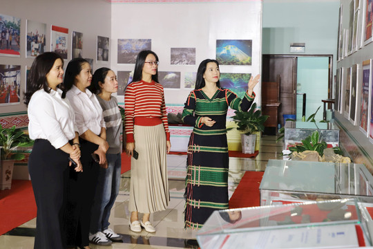 Triển lãm “Kỳ quan núi lửa và Hang động núi lửa” Đắk Nông