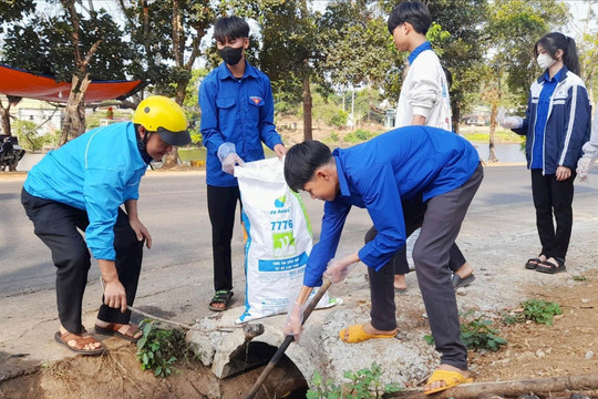 Tuổi trẻ Đắk Nông chung tay bảo vệ môi trường