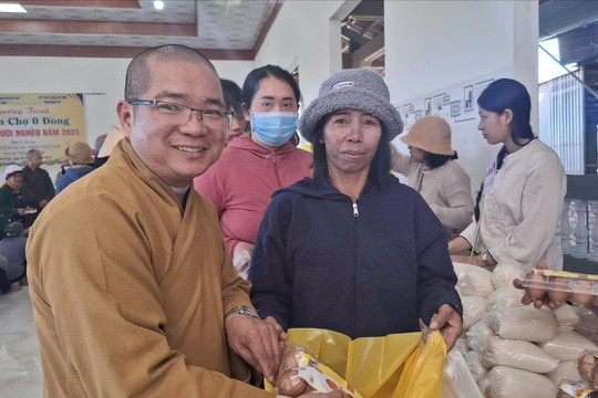 Phiên chợ tết 0 đồng tại huyện Đắk R’lấp
