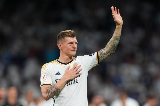 Real Madrid nhắm Martin Zubimendi thay thế Toni Kroos