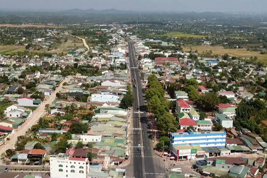 Đường lớn nhờ sức dân ở Cư Jút