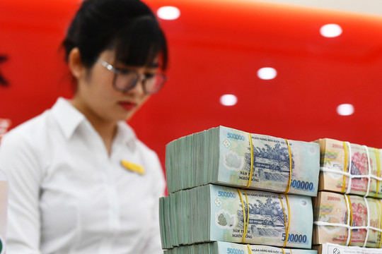Lãi suất ngân hàng hôm nay 2/1/2025: Đồng loạt tăng lãi suất đầu năm mới