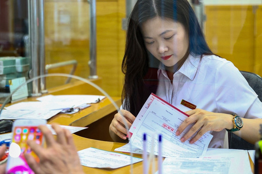 Lãi suất ngân hàng hôm nay 3/1/2025: Nhà băng big4 vào cuộc đua tăng lãi suất