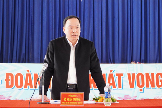 Đồng chí Hồ Xuân Trường làm việc với xã Trúc Sơn và Đắk Wil