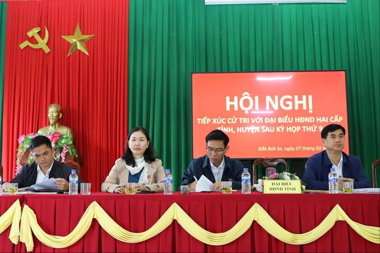Cử tri xã Đắk Búk So phản ánh những bất cập trong quản lý đất đai