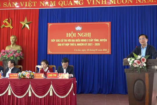 Đồng chí Hồ Văn Mười tiếp xúc cử tri tại huyện Cư Jút