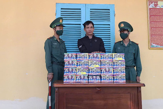 Bộ đội Biên phòng tỉnh Gia Lai bắt giữ 34,8 kg pháo nổ