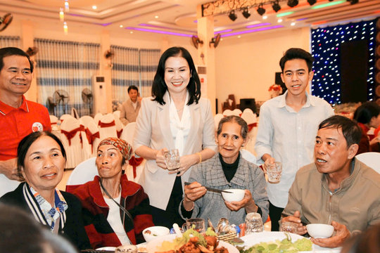 Ấm áp “Bữa cơm sum vầy”-Tết Nhân ái năm 2025
