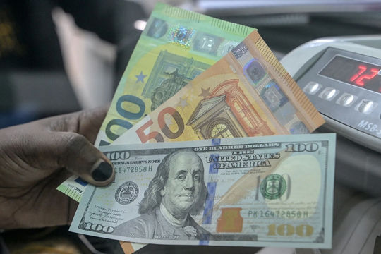 Tỷ giá USD hôm nay 13/1/2025: Đà tăng của đồng USD sẽ chững lại?