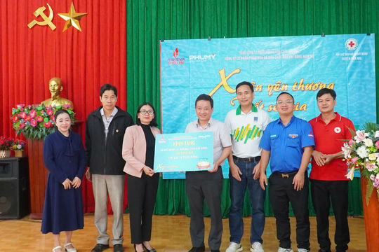 Chương trình “Xuân yêu thương-Tết sẻ chia” tại Đắk Mil