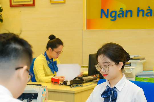 Lãi suất ngân hàng hôm nay 16/1/2025: Gửi tiền ở đâu lãi suất đặc biệt 9%/năm?