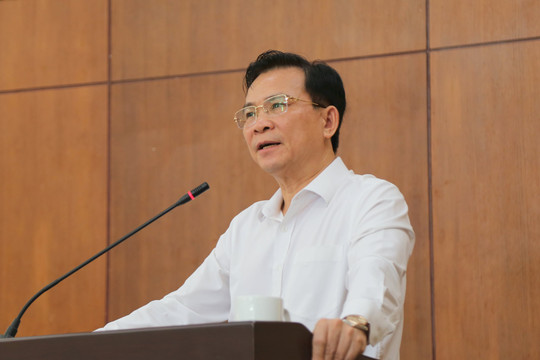 Chủ tịch UBND tỉnh Đắk Nông Hồ Văn Mười chúc mừng năm mới doanh nhân, doanh nghiệp