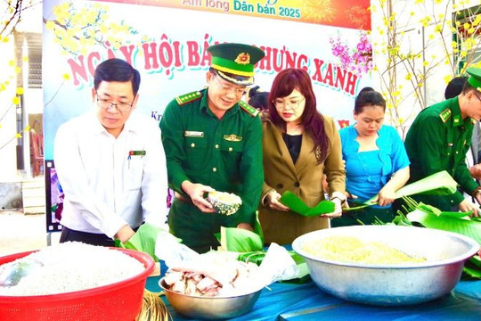 Tặng hàng trăm suất quà Tết cho nhân dân xã biên giới Krông Na