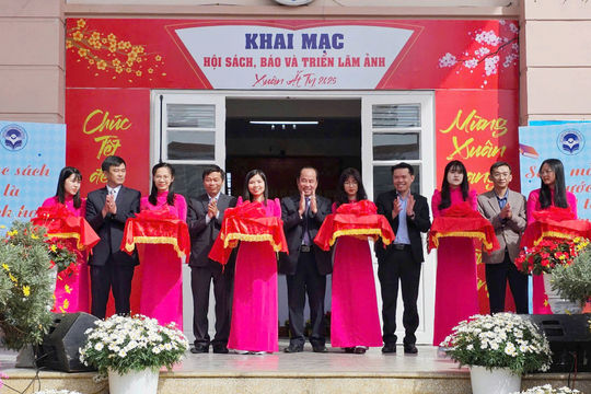Nhiều hoạt động đặc sắc, hấp dẫn tại Hội sách, báo và triển lãm ảnh Xuân Ất Tỵ 2025