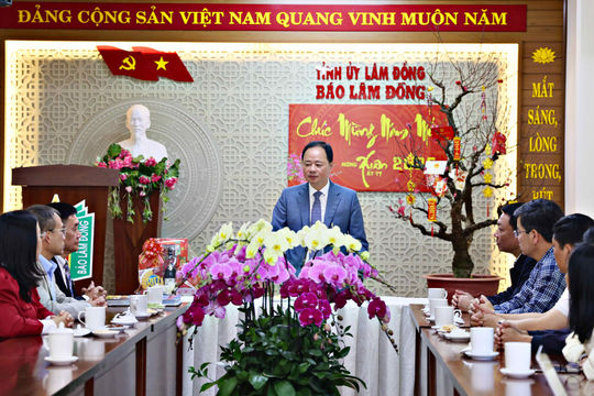 Chủ tịch UBND tỉnh Lâm Đồng Trần Hồng Thái thăm, chúc Tết cơ quan báo chí địa phương