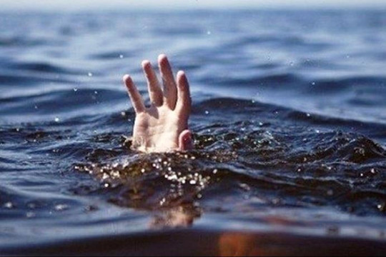 Đắk Nông: Hai cháu nhỏ tử vong trong ao chứa nước
