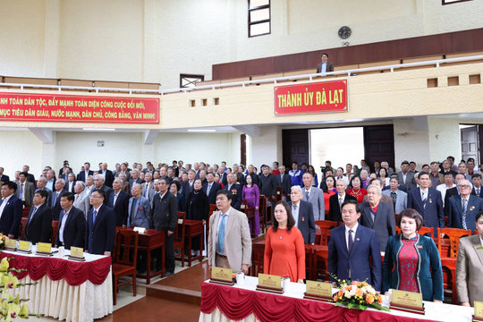 Đà Lạt: Kỷ niệm 95 năm Ngày thành lập Đảng Cộng sản Việt Nam và trao tặng Huy hiệu Đảng đợt 3/2