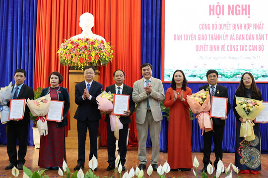 Đà Lạt: Công bố quyết định hợp nhất Ban Tuyên giáo và Ban Dân vận Thành ủy