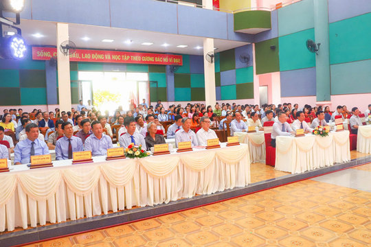 Đạ Huoai: Gặp mặt, ôn truyền thống kỷ niệm 95 năm Ngày thành lập Đảng Cộng sản Việt Nam