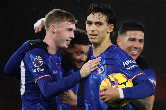 Jorge Mendes đến London "giải cứu" Joao Felix khỏi Chelsea