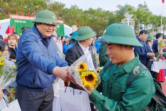 153 thanh niên huyện Đắk R'lấp nhập ngũ