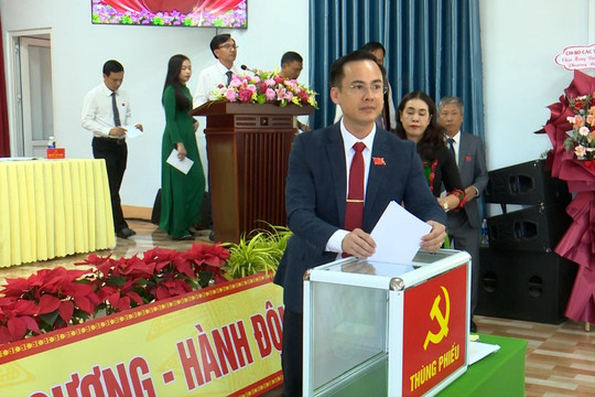 Đảng bộ phường Nghĩa Trung tổ chức Đại hội lần thứ V