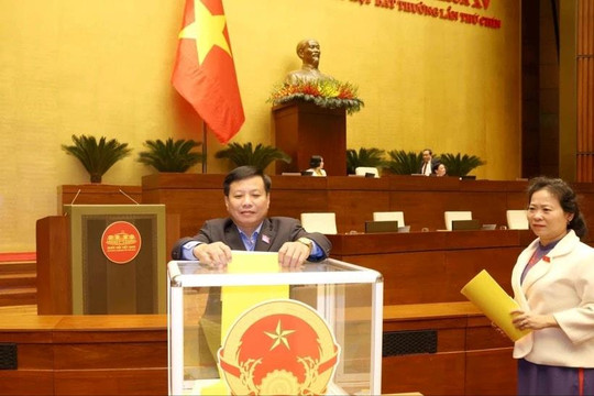 Quốc hội bầu hai Phó Chủ tịch Quốc hội và phê chuẩn hai Phó Thủ tướng