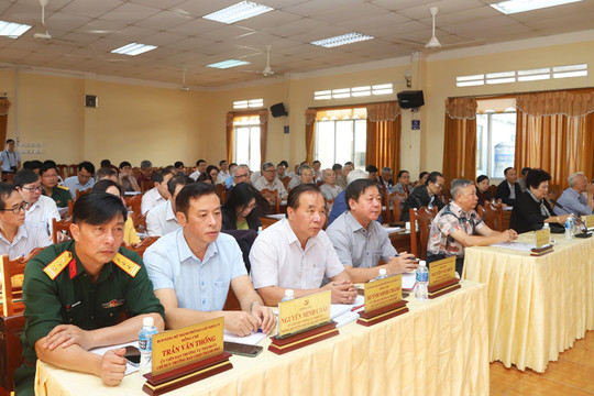 Bảo Lộc: Lấy ý kiến các đồng chí nguyên lãnh đạo góp ý dự thảo Văn kiện Đại hội Đảng bộ thành phố lần thứ VII