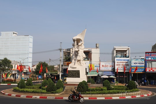 Đắk Mil chăm lo xây dựng môi trường văn hóa