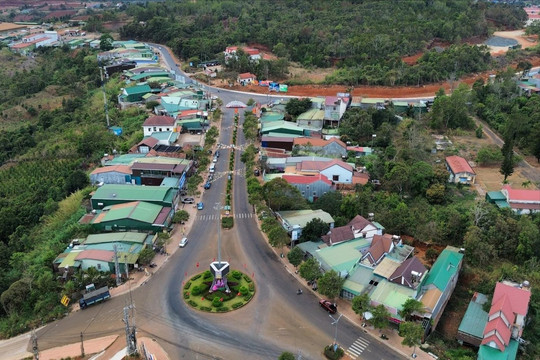 Huyện biên giới Đắk Nông chuyển mình mạnh mẽ