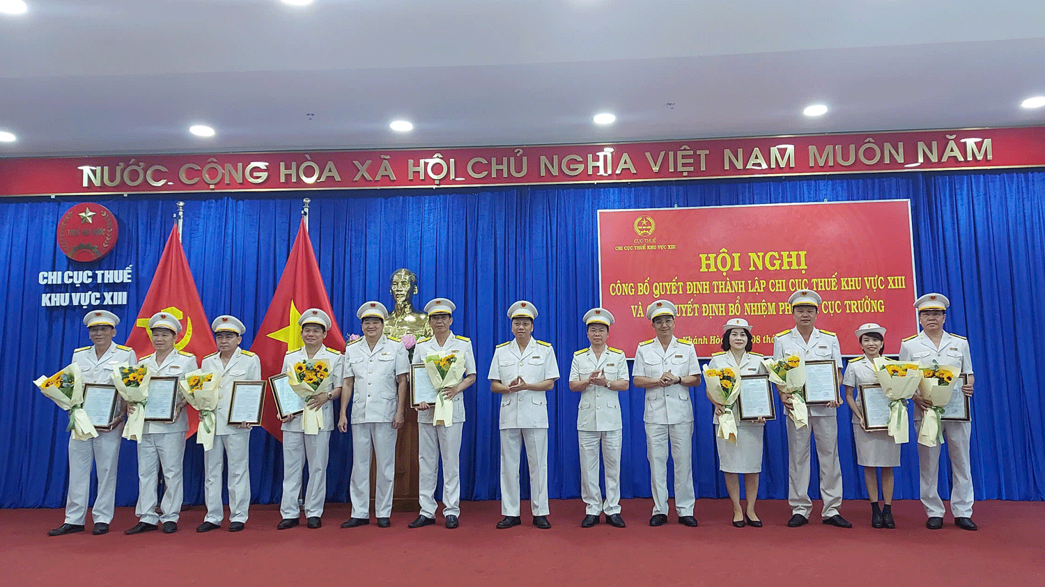 Công bố quyết định thành lập Chi cục Thuế khu vực XIII