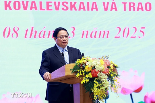 Thủ tướng: Cần có thêm giải thưởng vinh danh phụ nữ xuất sắc trên các lĩnh vực