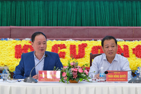 Chủ tịch UBND tỉnh Lâm Đồng Trần Hồng Thái làm việc với huyện Di Linh về tình hình phát triển kinh tế - xã hội