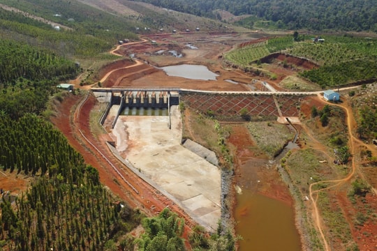 Cận cảnh hồ chứa nước 137 tỷ đồng bị sạt trượt ở Đắk Nông