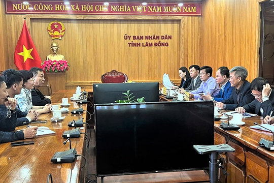 Chủ tịch UBND tỉnh Lâm Đồng Trần Hồng Thái làm việc với Liên đoàn Bóng đá Việt Nam