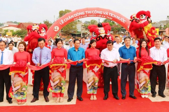 Chặn dòng thi công và tích nước công trình hồ thủy lợi Ea Tam, thành phố Buôn Ma Thuột