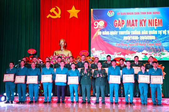 Đắk Nông kỷ niệm 90 năm Ngày Truyền thống Dân quân tự vệ