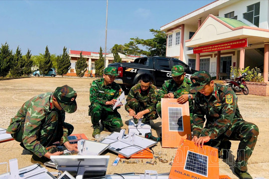 Đắk Nông: 45 cột đèn năng lượng thắp sáng biên cương