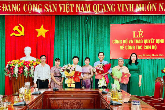 Huyện ủy Sa Thầy công bố quyết định về công tác cán bộ