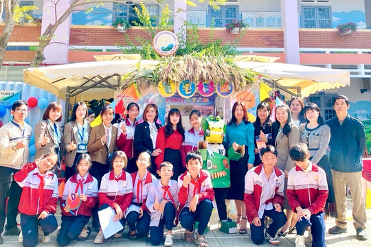 Lạc Dương: Sôi nổi Ngày hội STEM năm học 2024 - 2025