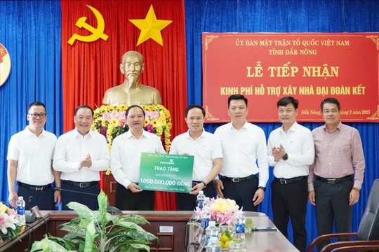 Vietcombank tài trợ 15 căn nhà cho người nghèo tỉnh Đắk Nông