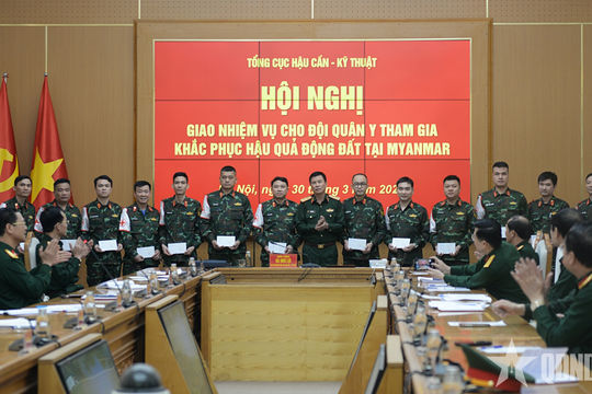 Lực lượng quân y sẵn sàng lên đường tham gia cứu trợ thảm họa động đất tại Myanmar